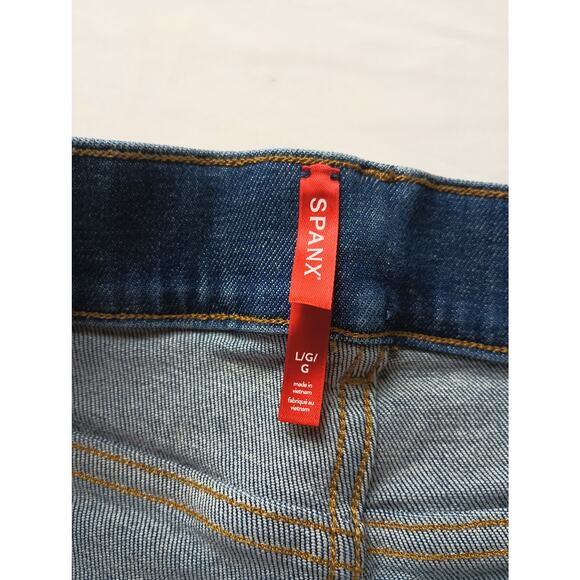 Spanx Womens Cropped Wide Leg Jeans Patch Pocket Size Large Pull on - Picture 3 of 5